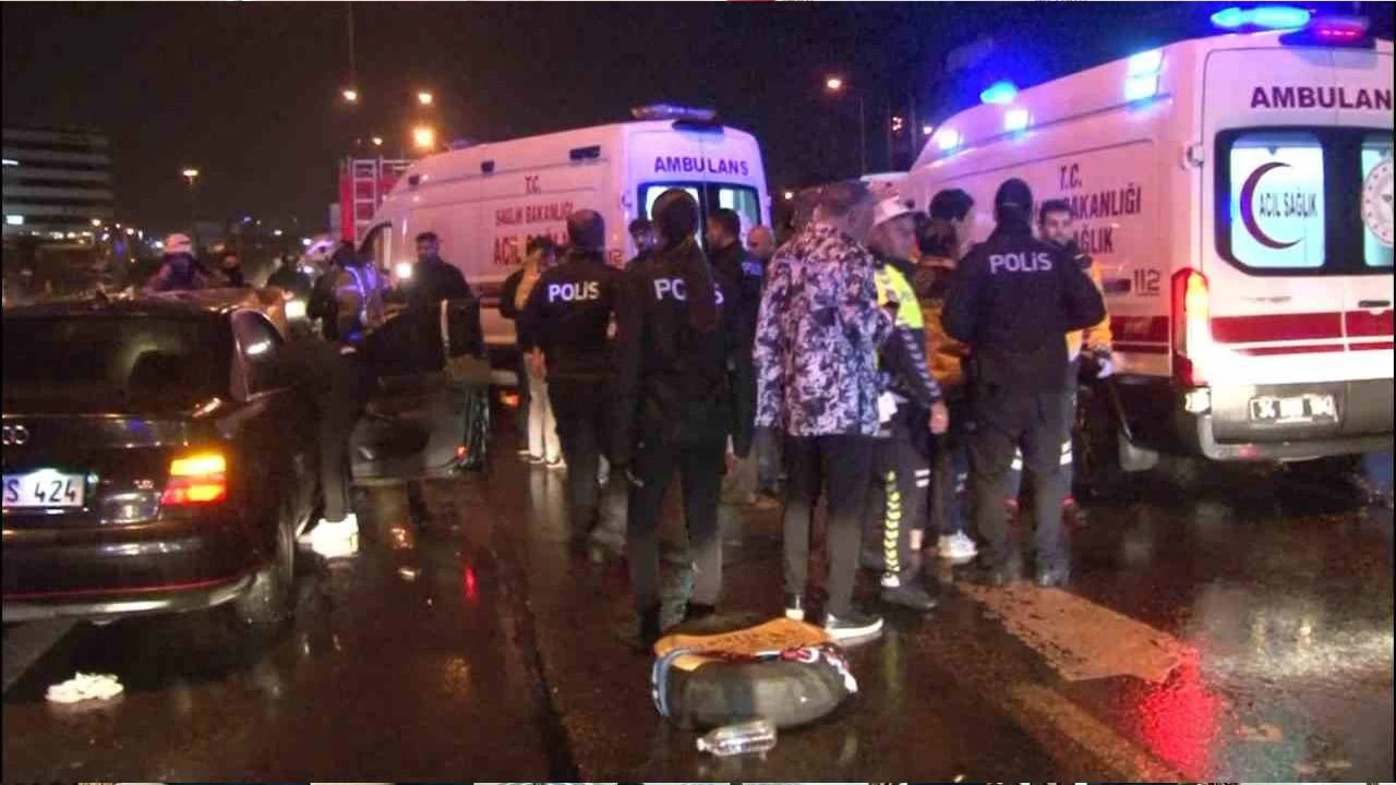 Pendik'te 3 aracın karıştığı zincirleme kaza: 4 yaralı