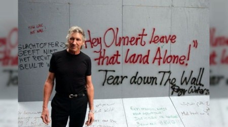 Pink Floyd'un solisti Waters'tan 'srail takmlarn UEFA ve FFA msabakalarndan men edin' ars