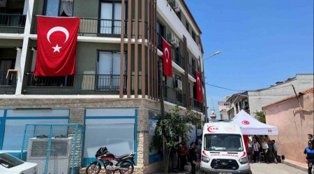 Polis komiser yardımcısını vurdu