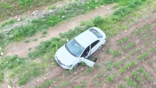 Polisten kaan otomobilden 19 bin adet uyuturucu hap kt