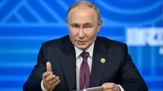 Putin, ülkesine yönelik balistik füze saldırısı durumunda 'nükleer yanıt' doktrinini onayladı