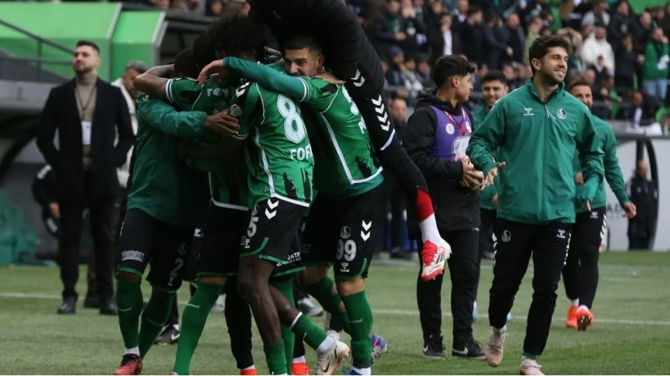 Sakaryaspor k�llerinden do�acak