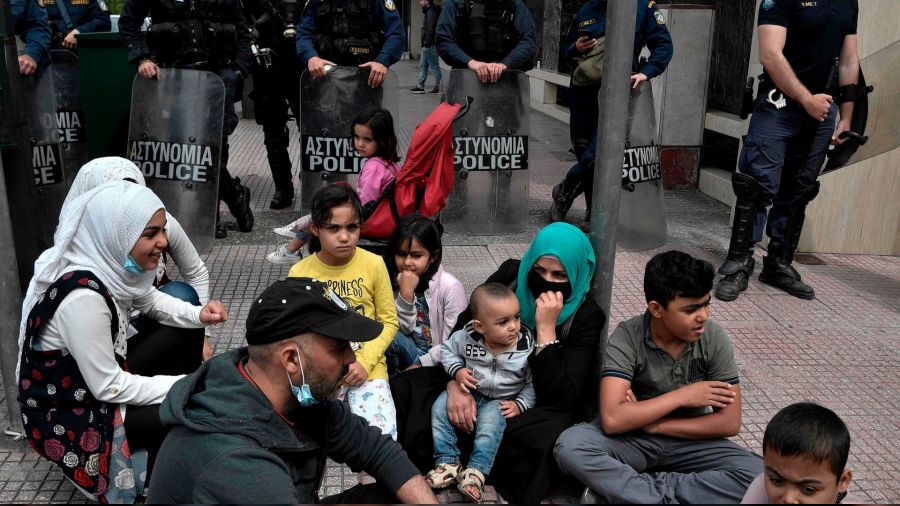  S���nmac� �ocuklar tuza�a d���r�l�yor