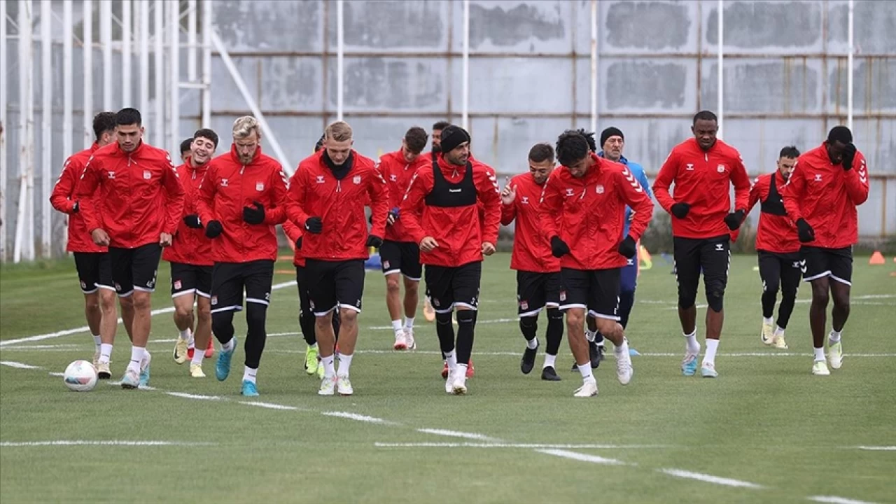 Sivasspor Adana Demirspor deplasmanında