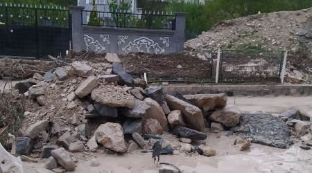 Sivas'ta sağanak yağış taşkınlara neden oldu