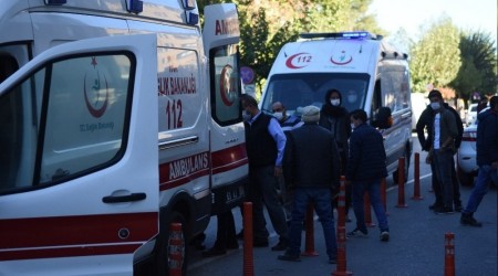 Siverek Belediyesinde silahlar çekildi