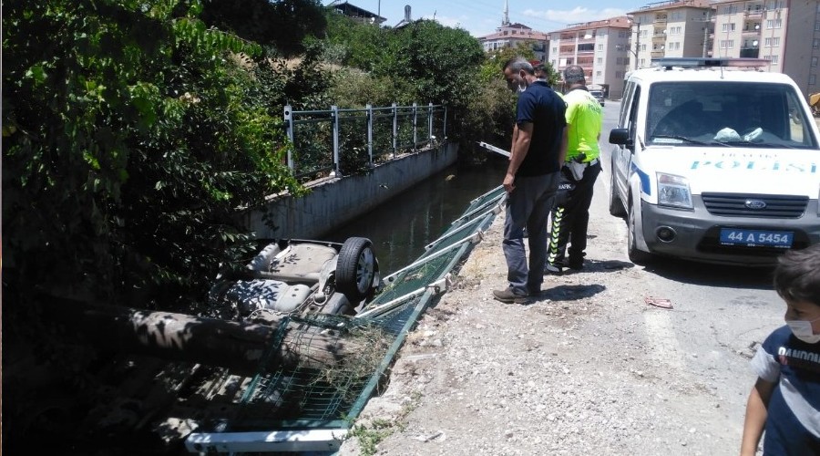 Sulama kanalına yine araç uçtu