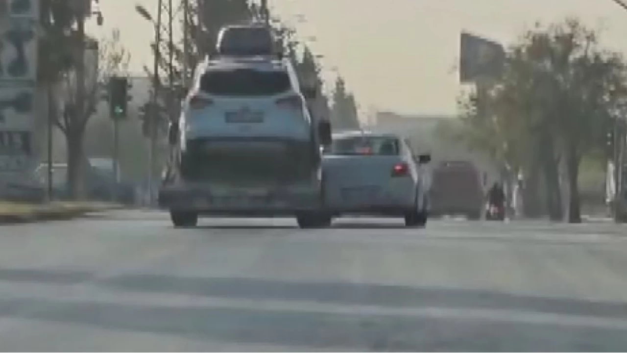 Srcs rahatszlanan ekici, nndeki 6 arac biti