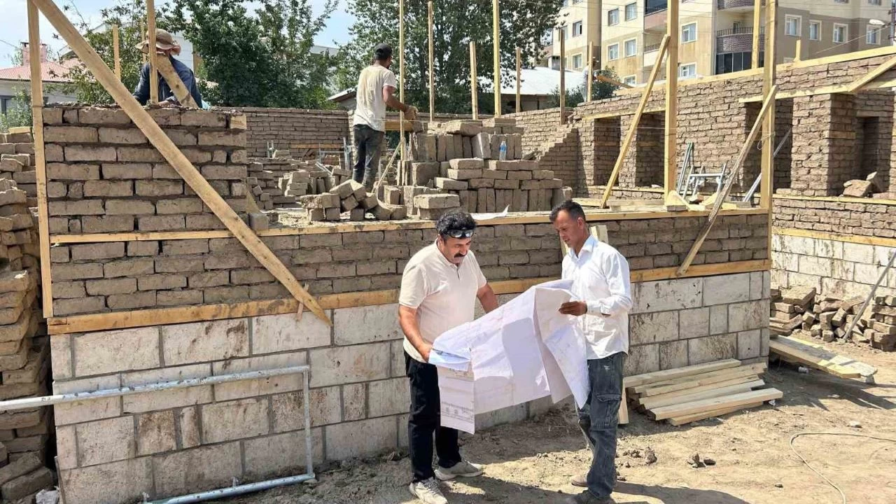 Tahir Paşa Konağı aslına uygun şekilde yeniden inşa ediliyor