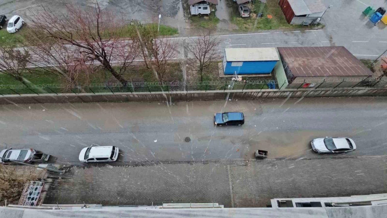 Tatvan'da kar ya���� etkili olmaya ba�lad�