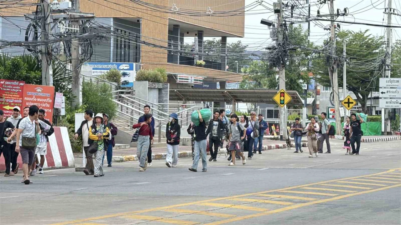 Tayland ile Kamboçya arasındaki çatışmalarda can kaybı 22'ye yükseldi