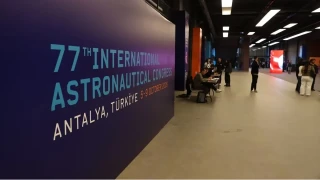 T�rkiye'nin ilk defa ev sahipli�i yapaca�� 77. Uluslararas� Uzay Kongresi (IAC 2026) i�in Antalya'da haz�rl�klar tamamland�