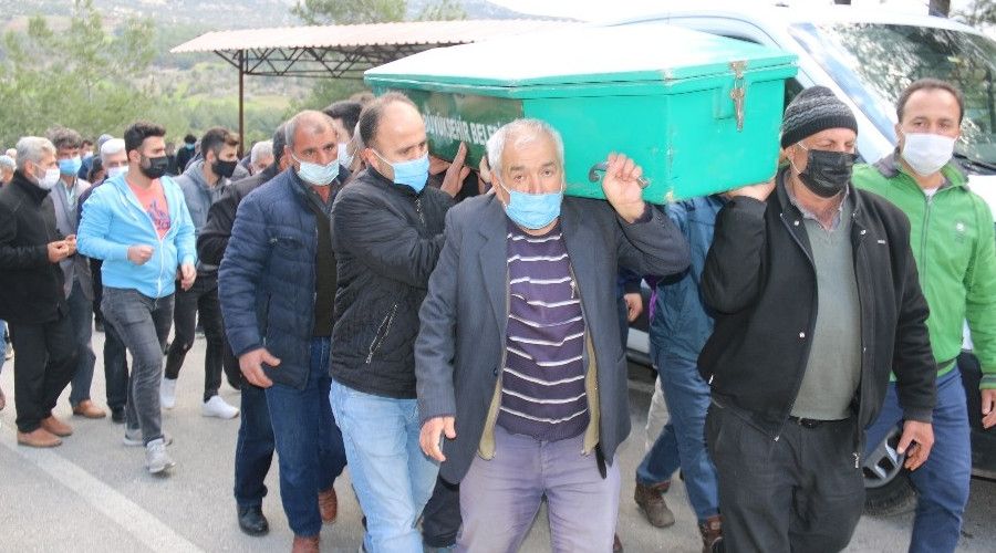 Uluda�'da �l� bulunan doktor topra�a verildi