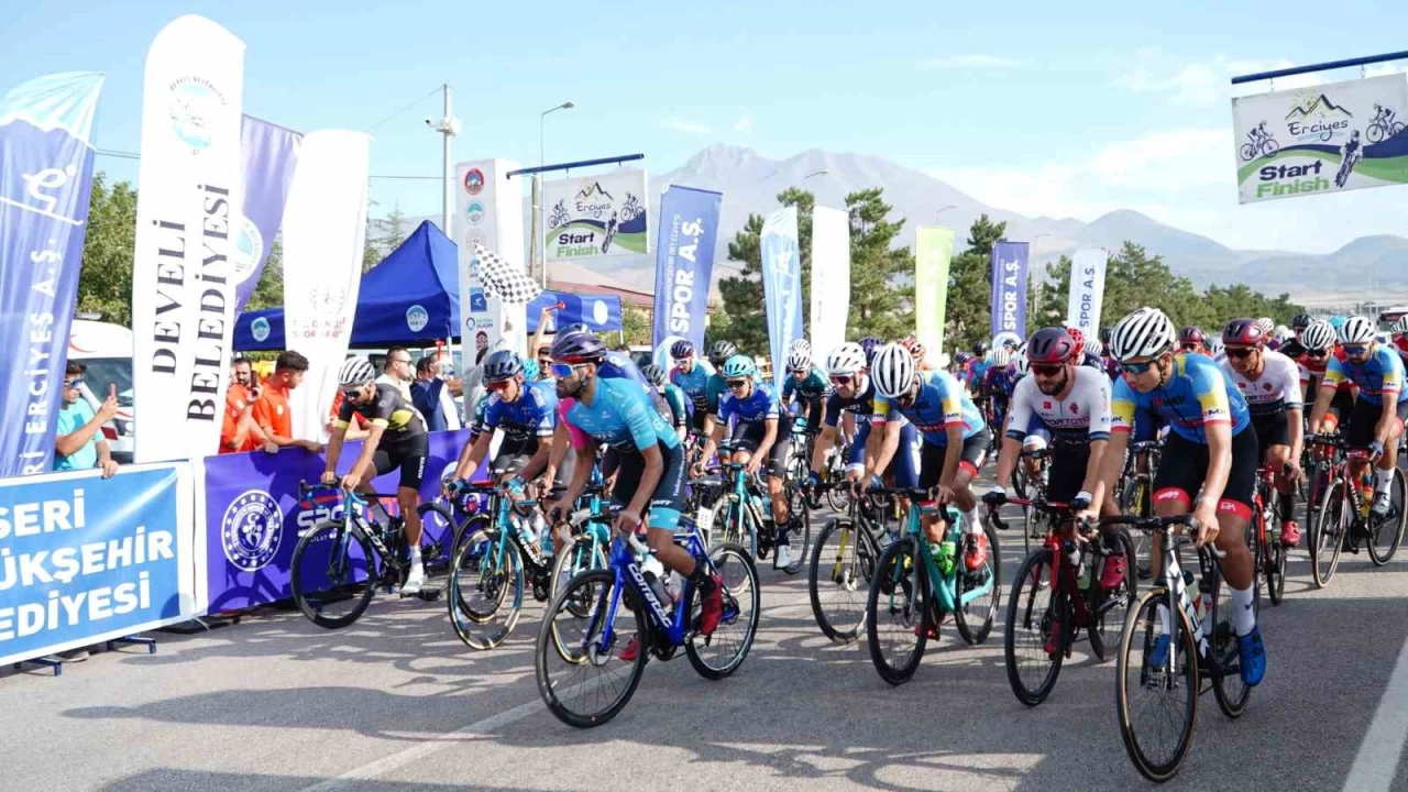 Uluslararas� Yol Bisikleti Yar��lar� ba�lad�