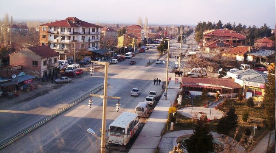 Uşak Sivaslı'da 1928 m2 tarla mahkemeden satılık