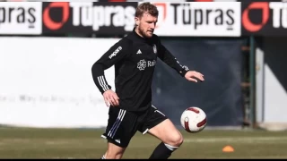 Worrall ilk idmanına çıktı