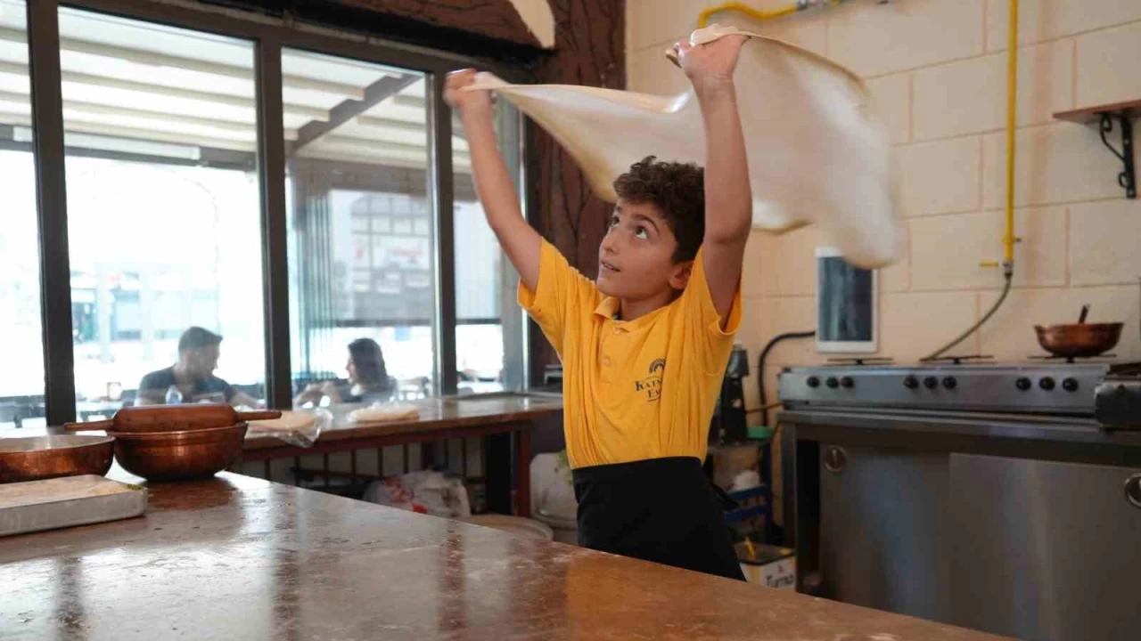 Yaşı küçük marifeti büyük