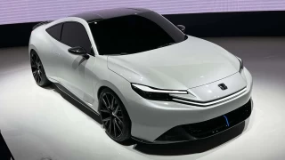 Yeni Honda Prelude hibrit an spor Coup'si