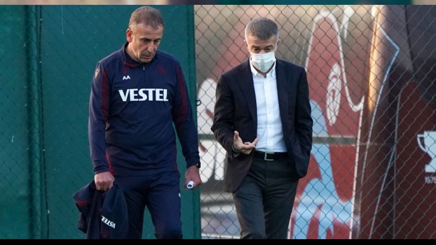 Yönetim 'acil' koduyla toplanıyor