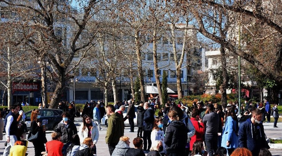 Yunanistan'da 5.9 b�y�kl���nde deprem