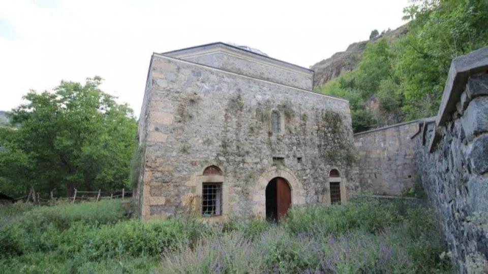 Zaman�n tan���: S�leymaniye Mahallesi K���k Camii