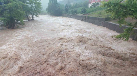 Zonguldak'ta 18 ev tahliye edildi