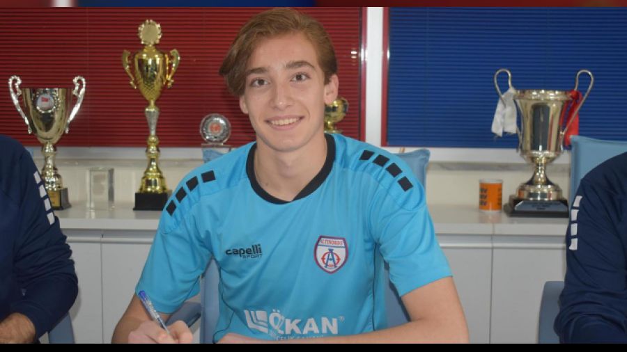 17 ya��ndaki kaleci Trabzonspor'da