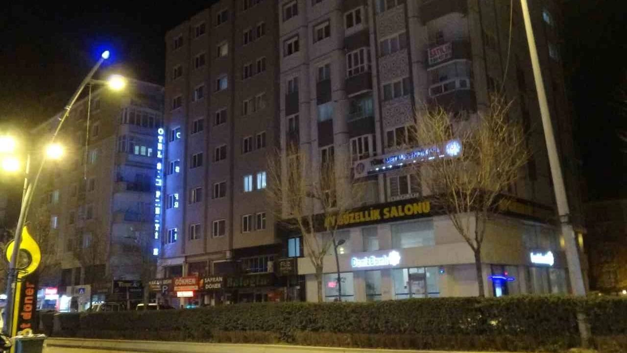 22 yaşındaki genç otel odasında ölü bulundu
