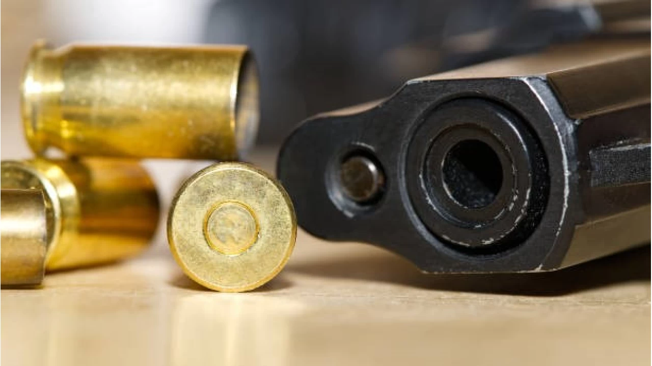 6 yaşındaki öğrencisi tarafından vurulan öğretmene 10 milyon dolar tazminat