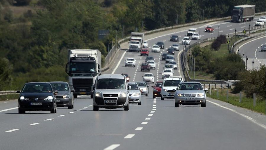 84 milyonluk ülkede sadece 8.6 milyon kişi seyahat edebildi