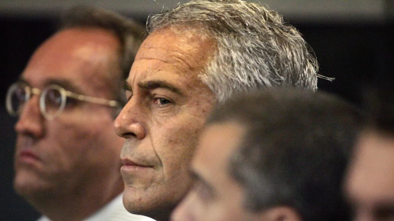 ABD Adalet Bakanlığı, Epstein davasına ait belgelerin ilk kısmını yayınladı
