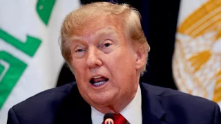 ABD Başkanı Trump, Kiev rejimi lideri Zelenskiy’i “gösteri dünyasının ve gezici sirkin kurucusu” P.T. Barnum'a benzeterek Kiev rejiminin barış istemediğini ve çatışmalar yüzünden ülkeyi harabeye çevirdiğini söyledi