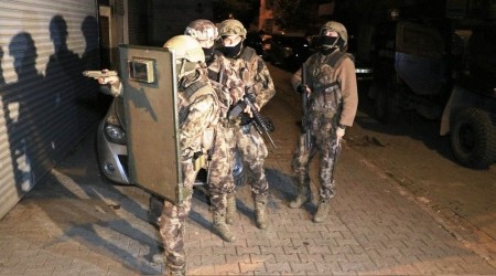 Adana'da DEAŞ operasyonu: 3 gözaltı