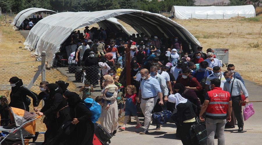 Ajans başlığı: Suriyelilerin vatan hasreti sıcaklık dinlemiyor
