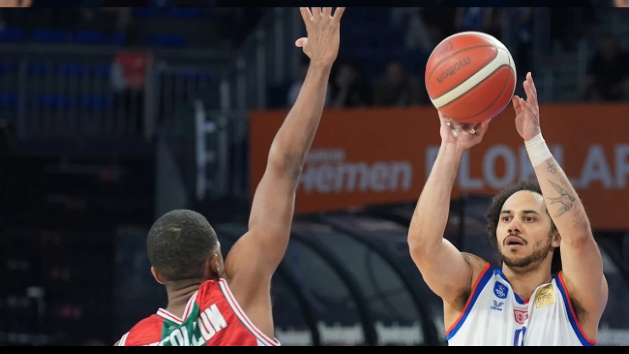 Anadolu Efes İzmir'e avantajlı gitmek istiyor