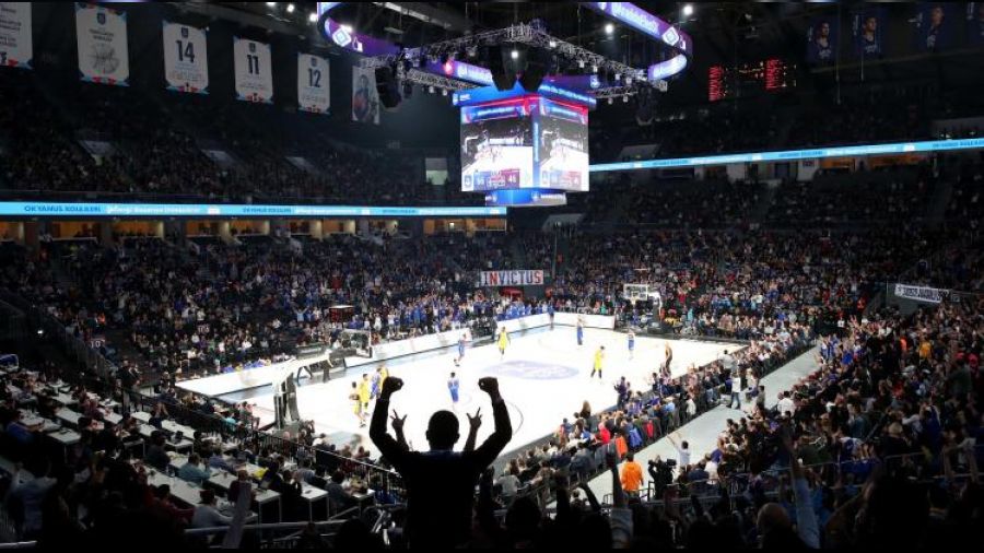 Anadolu Efes ve Fenerbahçe ilk 5'te