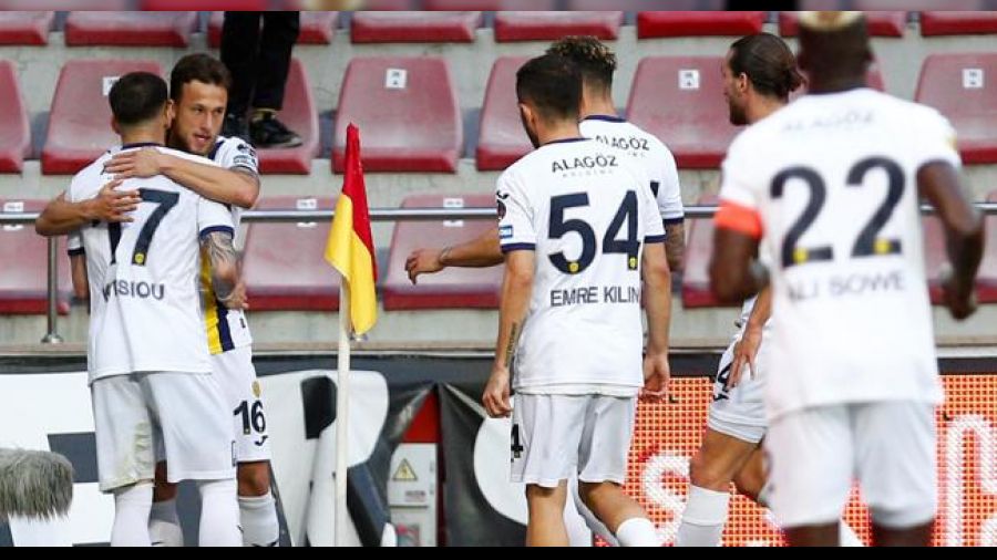 Ankarag�c� tehlikeyi atlatt� 