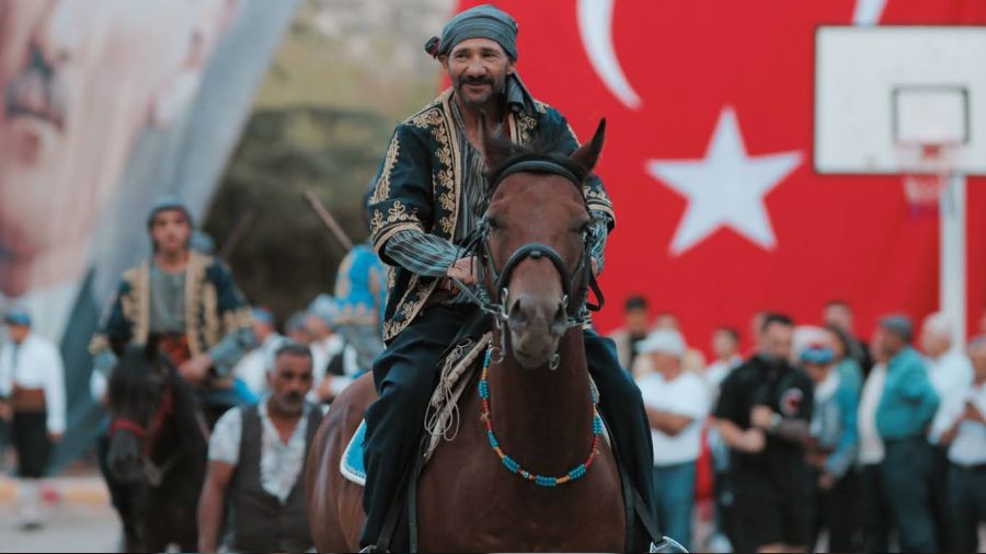 Antalya'da 'Geleneksel �brad� �z�m Festivali' ba�lad�