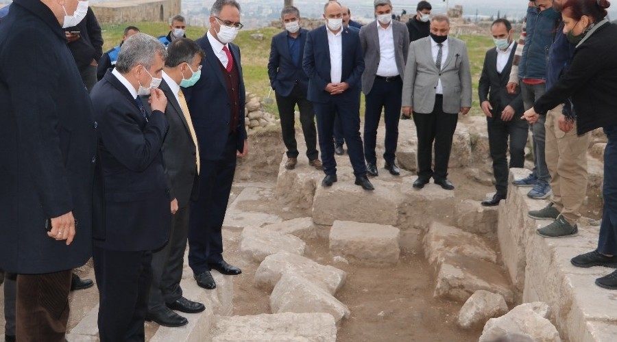 Arkeologlar Edessa Krallığının sarayının peşine düştü