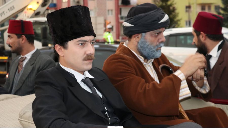 Atat�rk'�n Sivas'a geli�i temsili olarak canland�r�ld�