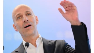  Avrupa, ABD'ye kar�� bileniyor