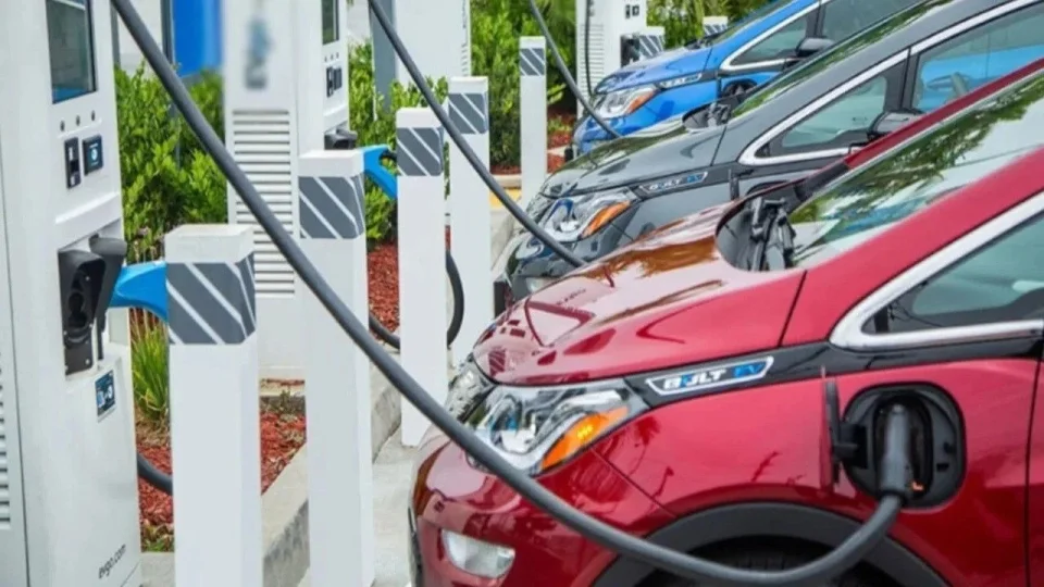 Avrupa'n�n elektrikli otomobilde en h�zl� b�y�yen pazar� T�rkiye oldu