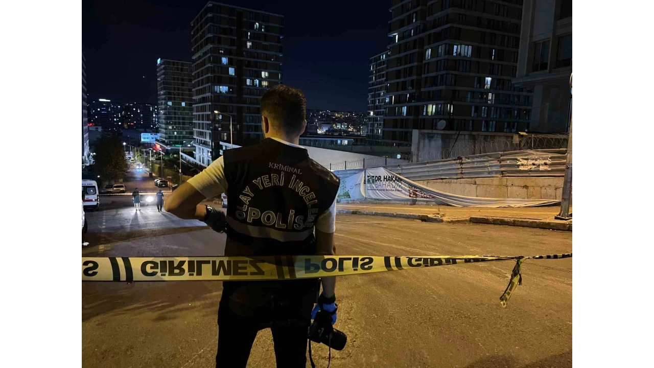 Bahelievler'de yolda yrrken silahl saldrya urayan adam hayatn kaybetti
