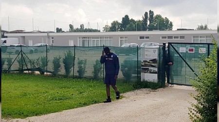 Balotelli'yi tesislere almadlar