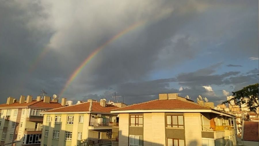 Başkentte yağmur sonrası gökkuşağı