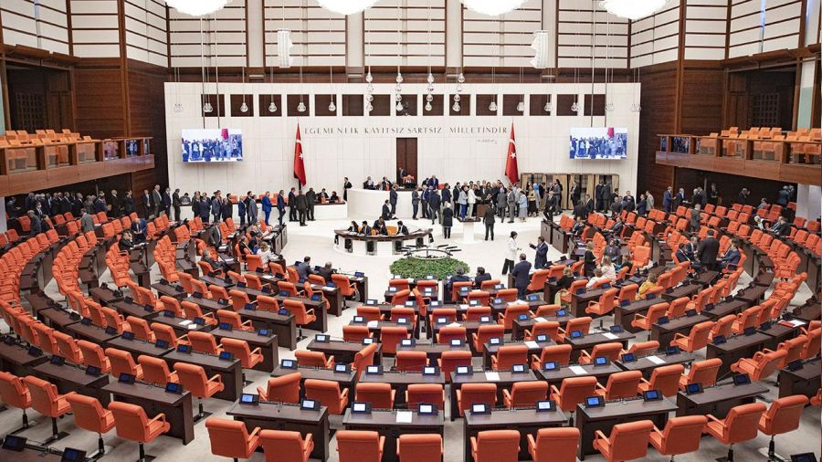 Başörtüsü teklifi komisyona geliyor