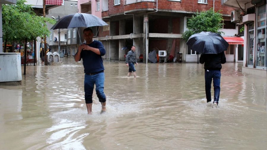 Batı Karadeniz'de 6 il için 'Turuncu' kodlu yağış uyarısı