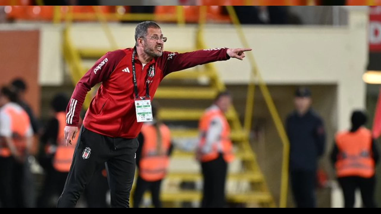 Be�ikta�'�n ba��na Serdar Topraktepe ge�ti