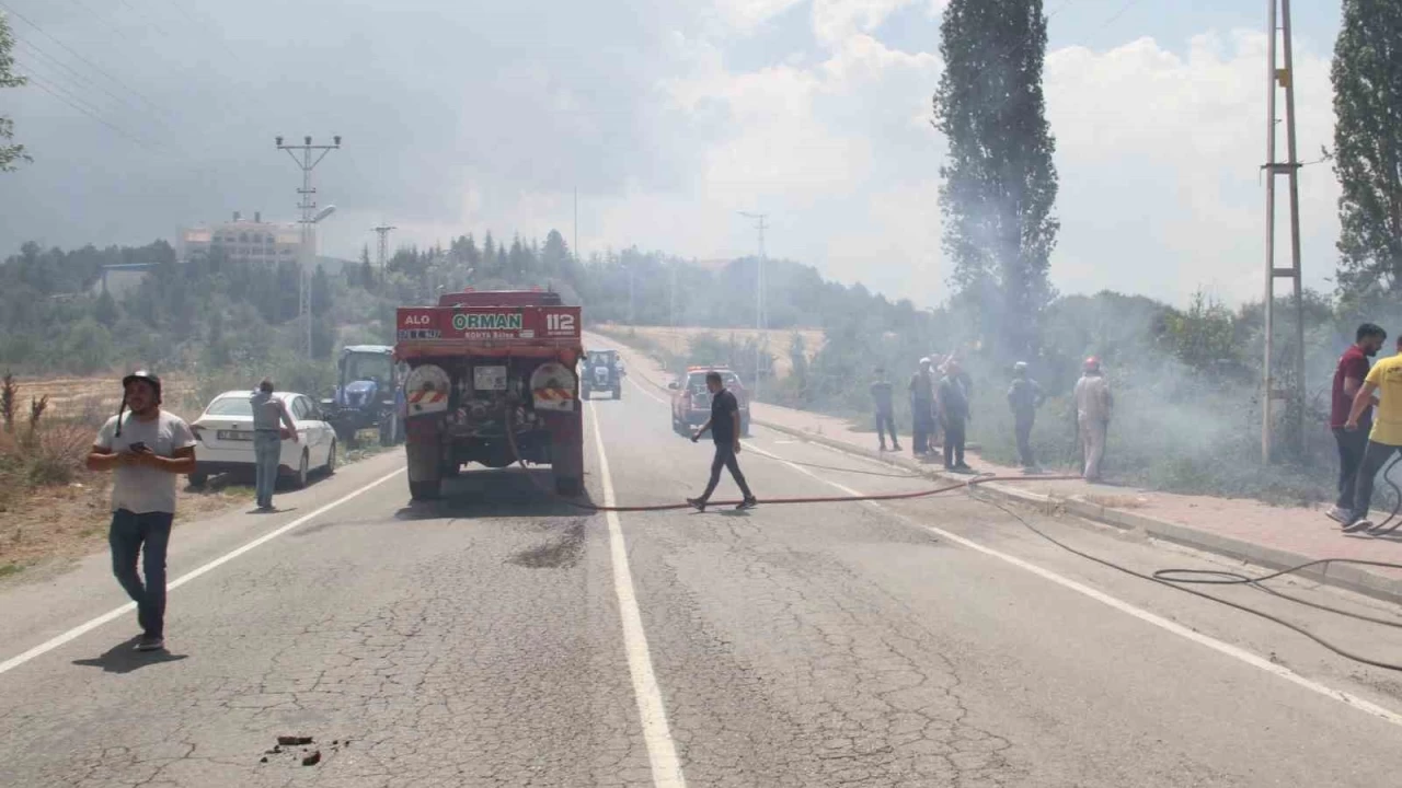 Bey�ehir'de kamp�s yak�nlar�ndaki yang�n korkuttu