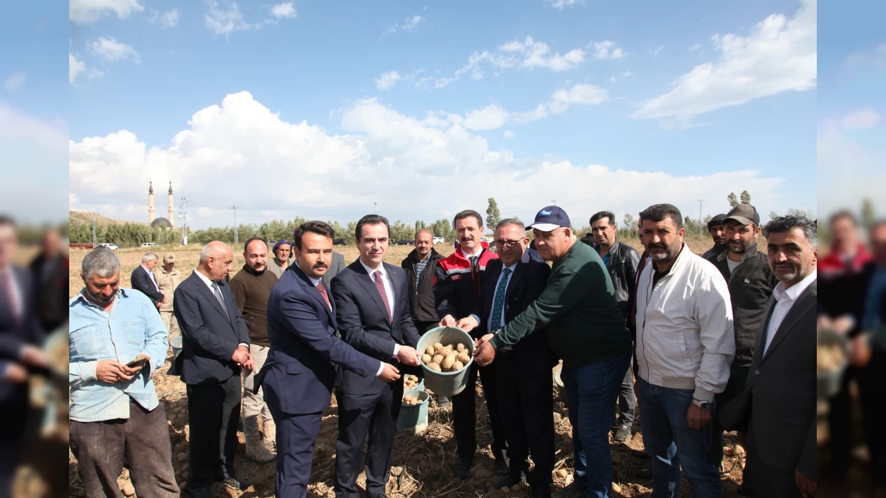 Bitlis Valisi Karakaya, tarımın önemine dikkat çekti